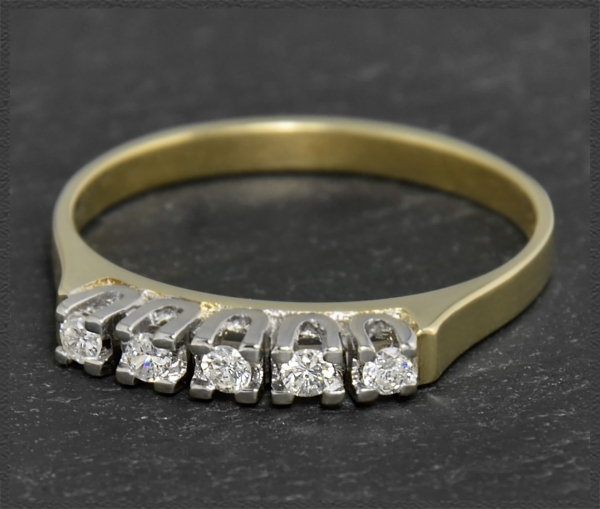 Preview: Brillant Ring aus 585 Gold mit 0,20ct Diamanten